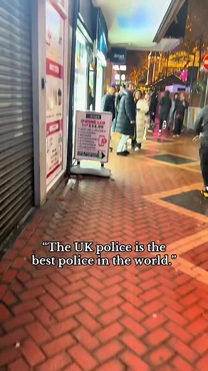 Police chase youth with firework in Birmingham🏃👮‍♂️ Watch till the end 🤷‍♂️ #birmingham #instagram #reels | Brum Life