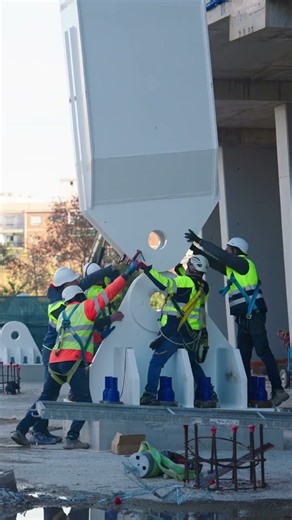 🏟️ El Nou Mestalla inicia el montaje de los pilares exteriores | VALENCIA CF
