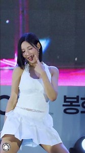 아니아니~아니아니~ 눈이 자꾸 머무는 초원~ #초원 #라잇썸 #LIGHTSUM #CHOWON
