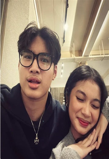 Missing My Girlfriend: A Tribute Through Old Pictures