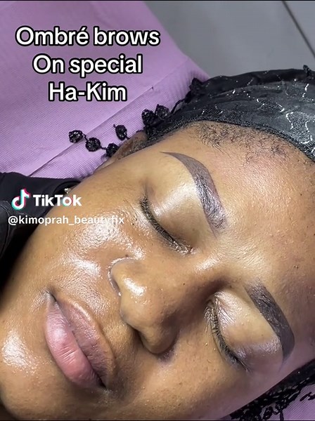 Mastering Ombre Brows and Microblading Techniques