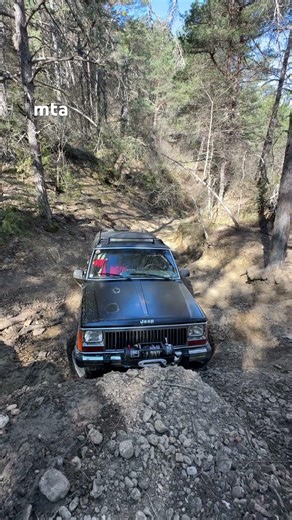 Z’AO - Domaine de l’Asselou à Beynes, Pâques 2026. #jeep #4x4offroad #jeepcherokeexj #jeepcherokee
