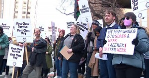 Mail carriers picket outside Minneapolis post office to call for end to mandatory overtime