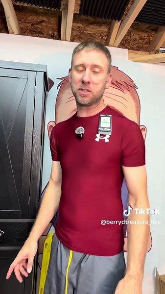 Under Armour Compression Shirt Review and Fit Guide