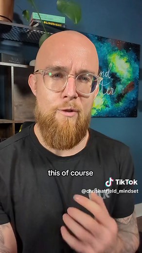 Understanding the 3 Stages Avoidant Attachments Experience After a Breakup