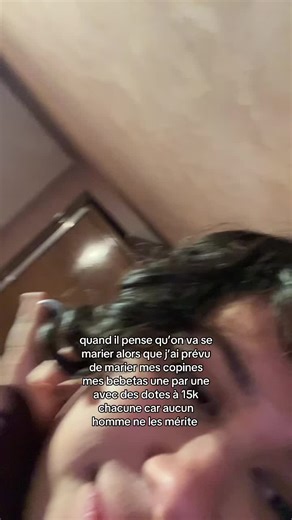 Vidéos de 💢🇪🇸🇲🇦nadej (@ndj_gl) avec FASHION ICON OUT JULY 24TH - ZØMB