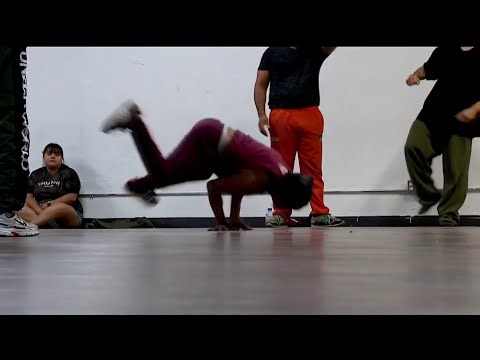 Debuta el "breakdance" en París y así lo ven bailadores del norte de Texas | Telemundo 39