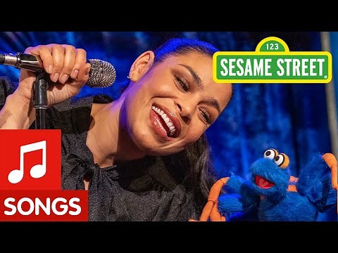 The Itsy Bitsy Spider feat. Jordin Sparks | The Not-Too-Late Show with Elmo