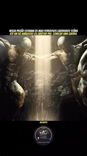 Cine e Reviews | Entretenimento on Instagram: "Dos produtores de 300, “Imortais” é uma dose cavalar de mitologia grega visualmente deslumbrante! 🔱 A história se passa em uma Grécia Antiga estilizada, onde o cruel Rei Hyperion (Mickey Rourke) busca o lendário Arco de Épiro, uma arma capaz de libertar os Titãs aprisionados e destruir os Deuses do Olimpo. A única esperança recai sobre Theseus (Henry Cavill, antes de ser o Superman), um mortal escolhido secretamente por Zeus. O que esperar: 🎨 Esté