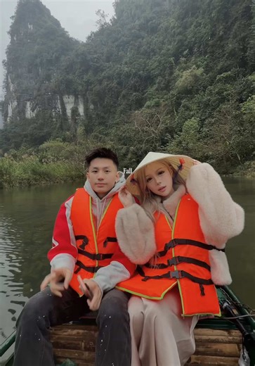 Tạm biệt 2025, chào 2026: Tình yêu và kỷ niệm