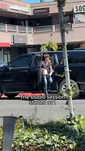 76K views · 769 reactions | Average day in the studio | Johnny Orlando | Facebook