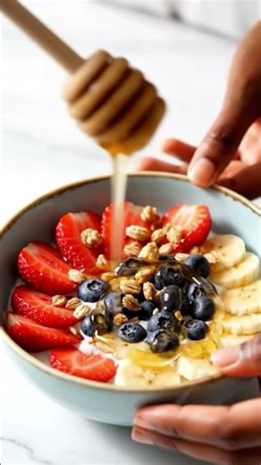 Fresh breakfast in under 10 minutes #quickbreakfast #morningroutine #easyrecipe