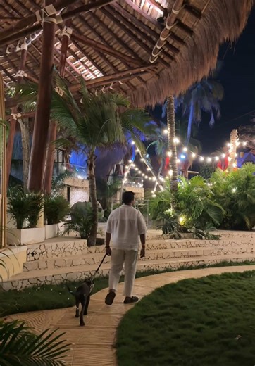 Un hotel en Coveñas donde despiertas con vista al mar, te sientes en medio de un safari y disfrutas una experiencia llena de lujo, tranquilidad y comida increíble. 🦒 El destino perfecto para desconectarte, relajarte y vivir momentos inolvidables. ¿Te imaginas pasar unos días aquí? 😍 @marbelhasafari está ubicado en la segunda ensenada de las playas de coveñas, sucre📍 Reservas al 3243159272 📲 #parati #viral #viaje #hotel