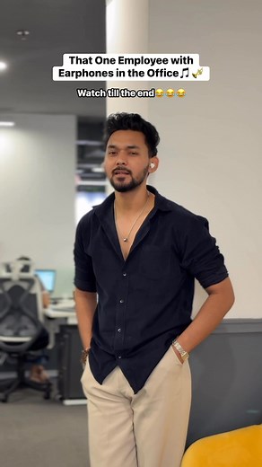 293K views · 8K reactions | Every office has that ek besura employee...