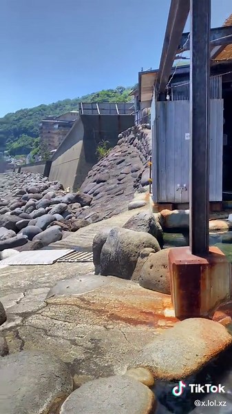 黒根岩風呂体験: 自然と一体になる温泉