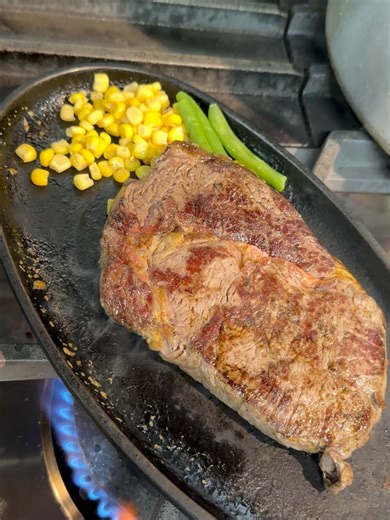 ジャンボステーキはらぺこや on Instagram: "12/18(木曜) さぁ〜今日も一日頑張って行くぞ〜😇 お腹が空いたらはらぺこや🥩🥓にいらしてくださいね🤗 ⁡ ⁡ テイクアウト、UberEATSの方もドンドンご利用お待ちしております🚶‍♀️🚴💨 ⁡ ⁡ 営業時間 火曜〜金曜日 昼AM11:00~PM2:30(Lo2:00) お昼休み😪😴💤 夜PM5:00~PM9:00(Lo8:30) 金曜はLo9:00 #ジャンボステーキはらぺこや🥩 🍣#魚浜蒲田店🦑🐟🐙 #立ち飲み🍻🍶 👧🏻かど平亭刺身専門店🐟🍺🤗 ◢野毛かど平◣🍣🐟🐙🦑 🦥*̣̩⋆なまけ🦥*̣̩⋆ 🎍かど平ストア🍣🐟🎍 🐯魚寅蒲田店🐯 魚浜蒲田西口店🍣°･🐳🦌 オリエンタル物産 東京🗼大田区✈️蒲田 テイクアウトUberEATS🚴💨"