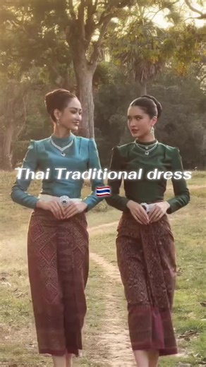 #Thaidress is a dress that has been used for a long time. If #Khmer says this is their own dress, why did you just wear it? #Thailand #tiktok #fyp