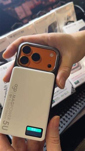 好啦👏🏻👏🏻👏🏻新品到貨當然為大家開箱睇吓啦😄 準備啦10000mAh來襲❗️ (齊備CCC認證 x 硅碳半固態電池) 示範手機型號為17 Pro EGO MagPower 5U@ QI2 10000mAh 外置電 Magsafe Ultra系 最強旗艦 外置電 四款顏色選擇（白/粉/灰/黑) Megatech門市現貨發售中，當然有實物俾你哋上手慢慢玩慢慢試，有興趣隨時過嚟參觀選購🙇🏻 #Ego #5U | Megatech Limited 旺角星際城市