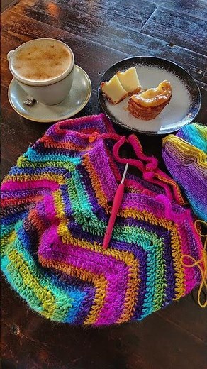 Learn to crochet this bag 🥰 Step by step tutorial. #crochetbagpattern #crochetbag