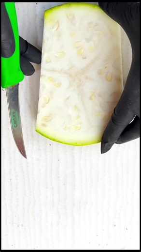 Fruit Cutting Art: Transforming Produce into Beautiful Designs
