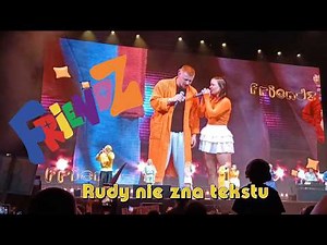 FRIENDZ - Rudy doesn't know the lyrics during the concert =]