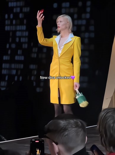 Runway Tips from Kitty Lever for Aspiring Models