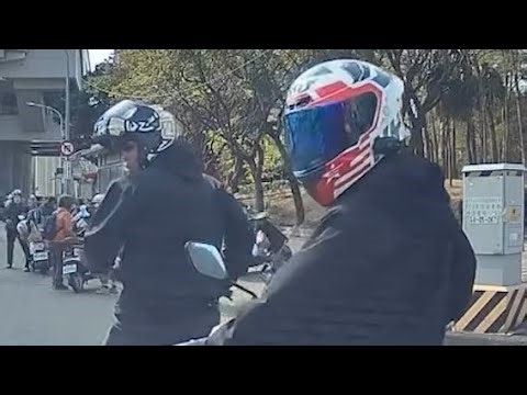 【車禍影片】不要看我，不是我撞的（2026.01.21 台中市北屯區路松竹路二段