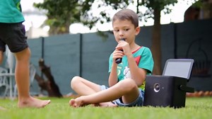 Ikarao Karaoke Machine for Adults, with Lyrics Display and Screen, Karaoke System for YouTube, 2 Wireless Microphones, Autotune & Echo, KaraFun Prime, Portable Karaoke Speaker for Home Outdoor Party