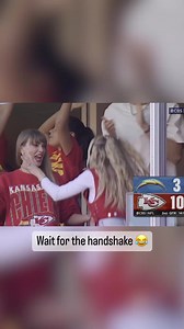 (Hand)shake it off! 🤝 Taylor Swift and her NFL game-day bestie Brittany Mahomes have their own special way to celebrate a Chiefs touchdown! 🎉 See pics here 🔗: https://extratv.com/photos/2023/10/22/taylor-swift-supports-travis-kelce-at-chiefs-vs-chargers (📷: NFL) | Extra