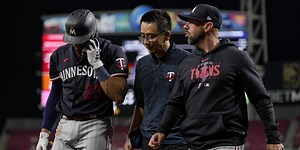 Lewis day to day after exiting with with hamstring tightness