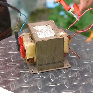 1.4M views · 9.3K reactions | I turn microwave transformer into a welding machine new technology #shots | Madi Collin | Facebook