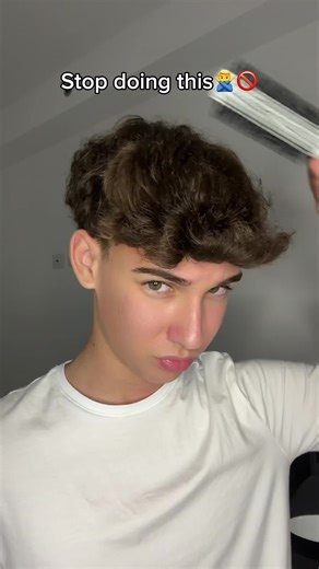 Curly Fringe Tutorial: Tips for Styling Curly Hair