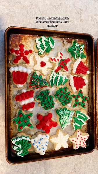 Gingerbread House Decorating Tutorial for Christmas