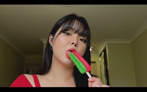 【YouTube搬运】ASMR 舔冰棒棒棒糖👅 湿嘴的声音 作者: Rose ASMR