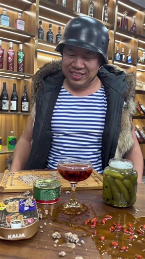 552K views · 19K reactions | It's not easy when tiger's at home.  #shaoxiangyi #reelsoftheday #fyp #snow #funny #vodka #usa #food #China #russia @followers | Shao XiAng Yi | Facebook