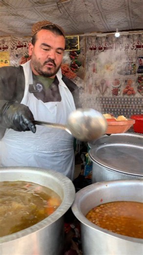 Cold weather, hot yakhni 🔥 This roadside beef yakhni is how Pukhtoon beats winter ❄️🥣 • Afghan beef yakhni • Peshawari yakhni • Beef yakhni • Roadside beef yakhni • Pakistani street food • Winter special food • Winter street food Pakistan • Cold weather food • Comfort food Pakistan • Afghan street food • KPK food • Pashtun food • Pakistani food culture #penda #cooking #winter #yakhnirecipe #streetfood #Pukhtoon #mastercook #DesiShorts | Master Cook