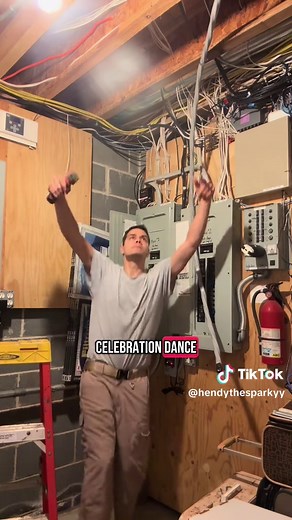 Installing a 100 AMP Sub Panel using 1/0 SER Cable (Service Entrance Type R) featuring my Timberland PRO-XR1’s⚡️ @Timberland PRO @Timberland #electrician #bluecollar #apprentice #electriciansoftiktok #bluecollarboys #contractor #construction #union #electricalcontractor #trades #hendythesparky #trending