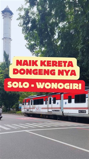 Waski & Danas | Food & Places on Instagram: "siapa yang sering jalan sebelahan sm kereta ini? kita spill cara naiknya 🚂 #solo #surakarta #wisatasolo #batarakresna #surakarta24jam #kereta #jalanjalan"