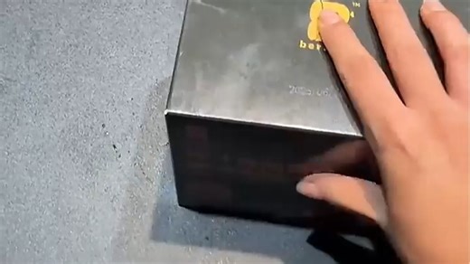 高含肉量宠物粮【XX型号】富含90%动物蛋白，适口性强，狗狗爱吃不挑食。日常遛狗后补充能量，毛发亮泽、体力充沛，库存告急速抢！