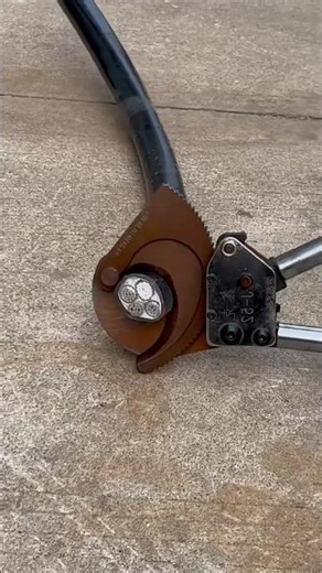 Cutting Cable with a Hand Crank.