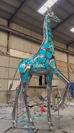 42 reactions · 14 shares | 漣Giraffe sculpture# Modern Art# Art installation# Public Sculpture# Garden landscape# Landscape Design# Sculpture Art# Stainless Steel Sculpture | Sculpture. Zhou | Facebook
