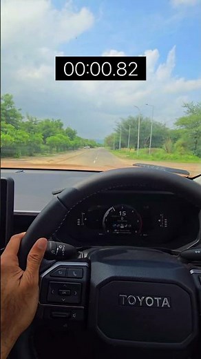 Toyota Hilux Acceleration Test From 0-100 KMPH