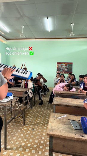 Hướng dẫn chích kèn basuri cho học sinh