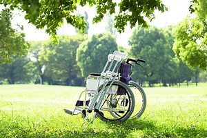 人身傷害補償保険とは？【保険市場】の自動車保険ガイド