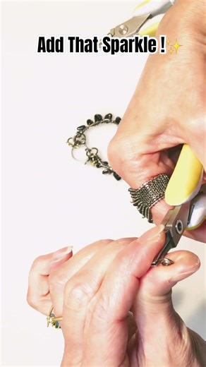 You NEED these DIY Decorative Charms! 🎀 Make one with me! | Easy Beginner Tutorial #HandmadeJewelry