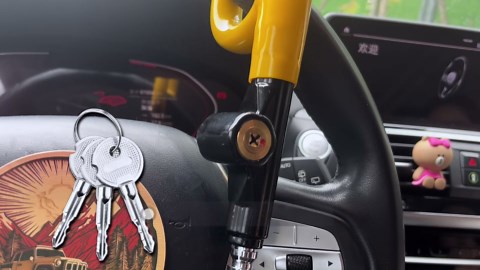 Amazon.com: Selfie-Monitor-Screen-with-Speaker Wireless-Magnetic-Phone-Screen-for-iPhone-Vlog-Selfie-Camera-Back Rear-Camera-for-iPhone & Android Live-Stream-for-TikTok with Brightness Control & Bluetooth Remote : Cell Phones & Accessories