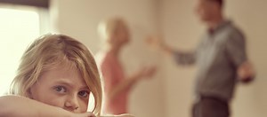 Violences conjugales : quand les enfants reproduisent les comportements - Psychologies.com