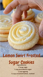 Lemon Swirl Frosted Sugar Cookies | Cakecrafted Recipes