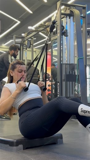 Simran Sachdeva on Instagram: "Its A Back Day , And It’s my favourite day!! What’s Your?😍 . . . . #instagram #instagood #reels #trending #viralvideos #trendingreels #fyp #foryoupage #fitness #fitgirl #gymrat #reach #model #fitnessmodel [ Instagram , reels , trending , fitgirl , gymrat , Simran ]"