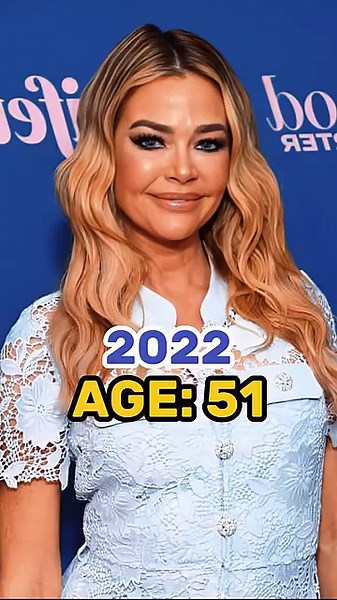 She's a Natural Beauty: Denise Richards 😍